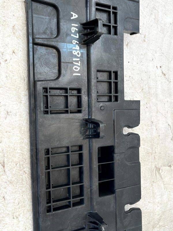 Mercedes GLE W167 Front Left Side Skirt Support Bracket 2019 TO 2023 A1676981701 178510116886 5