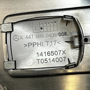 Mercedes V Class W447 Centre Console Glove Box Cup Holder A4476800631 Genuine - Image 24