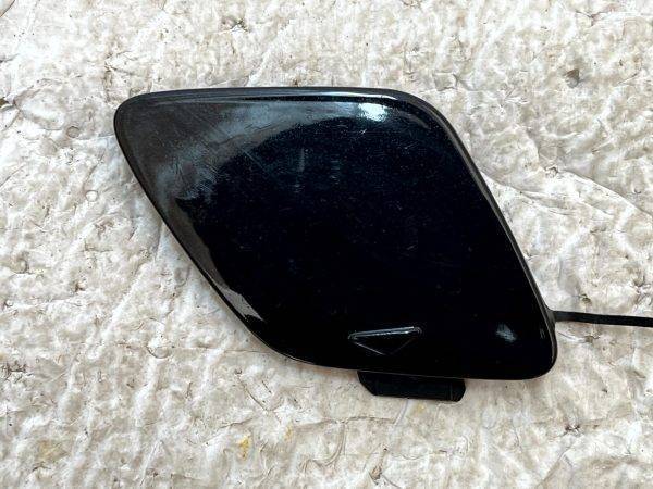 Mercedes V Class W447 Front Bumper Tow Cap Cover 2015 2020 BZ04181021A Genuine 178236913876 2