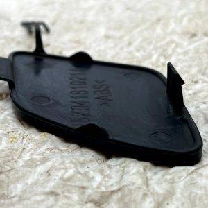 Mercedes V Class W447 Front Bumper Tow Cap Cover 2015-2020 BZ04181021A Genuine - Image 4