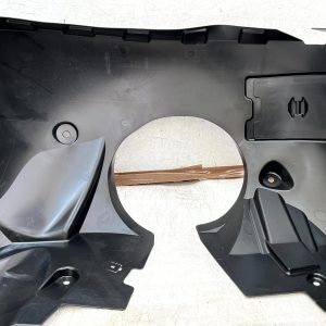 Mercedes V-Class W447 Front Right Side Splash Guard 2015 ON A4476840277 Genuine - Image 4