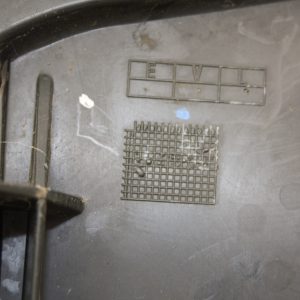 Nissan Navara Right Side Headlight 2010-2015 26010-5X00B Genuine *LENS DAMAGED* - Image 14