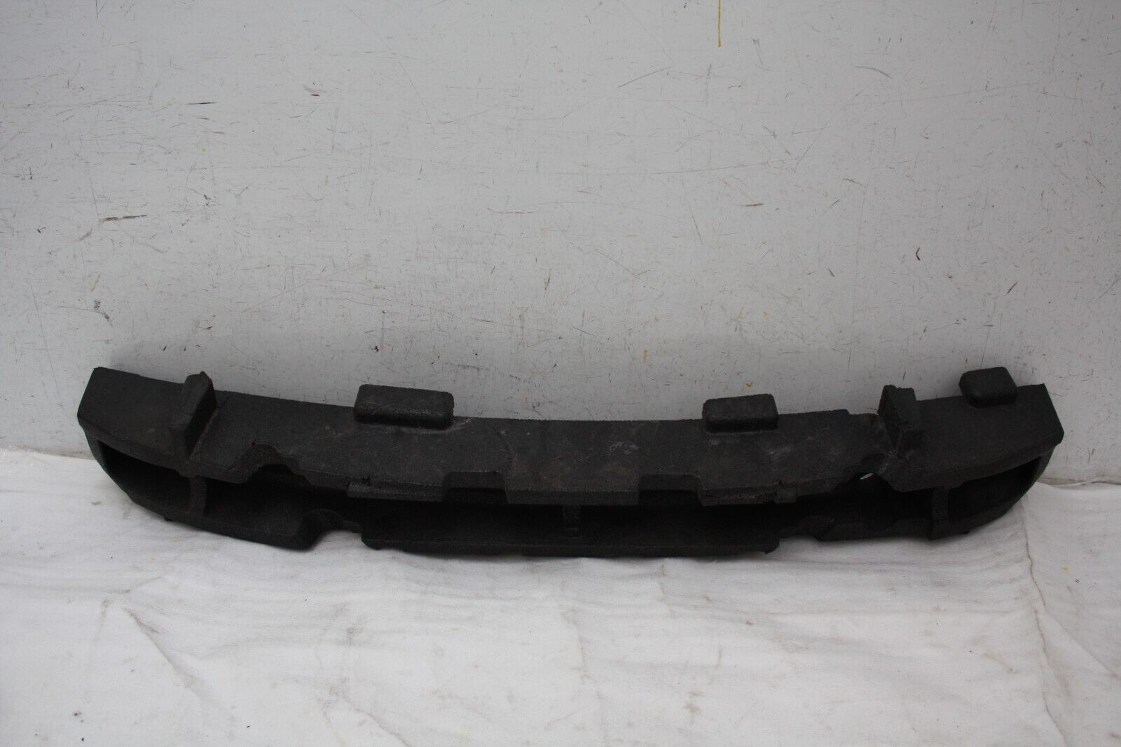 Nissan Qashqai Front Bumper Impact Absorber Foam 62090-HV00A Genuine