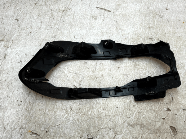 Peugeot 5008 Rear Bumper Light Lamp Mount Bracket 2021-2024 9814618880 Genuine 5 Peugeot 5008 Rear Bumper Light Lamp Mount Bracket 2021 2024 9814618880 Genuine 178329121756 6