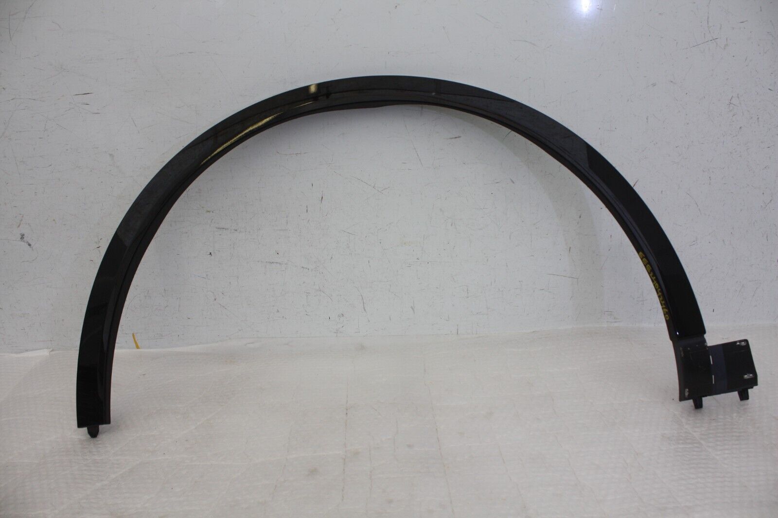 Porsche Cayenne Front Left Side Wheel Arch 9Y0853717K Genuine *DAMAGED*