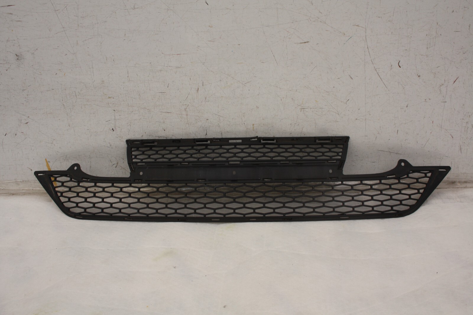 Range Rover Evoque Front Bumper Grill 2011-2015 GJ32-17K945-A Genuine *DAMAGED*
