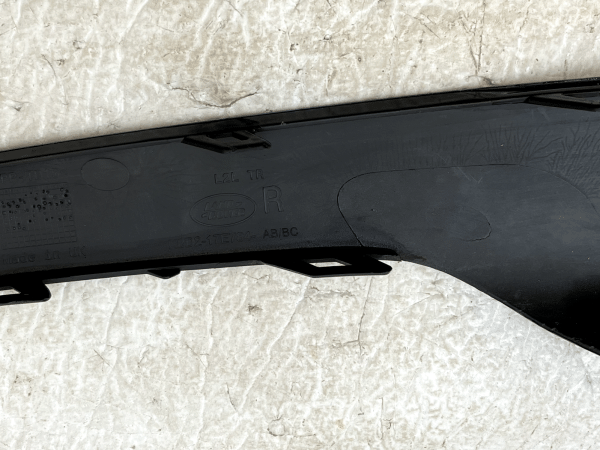 Range Rover Evoque L551 Front Bumper Right Trim 2019 ON K8D2 17E784 AB Genuine 178510567706 11