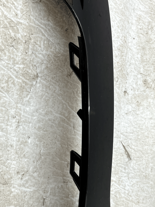 Range Rover Evoque L551 Front Bumper Right Trim 2019 ON K8D2 17E784 AB Genuine 178510567706 6
