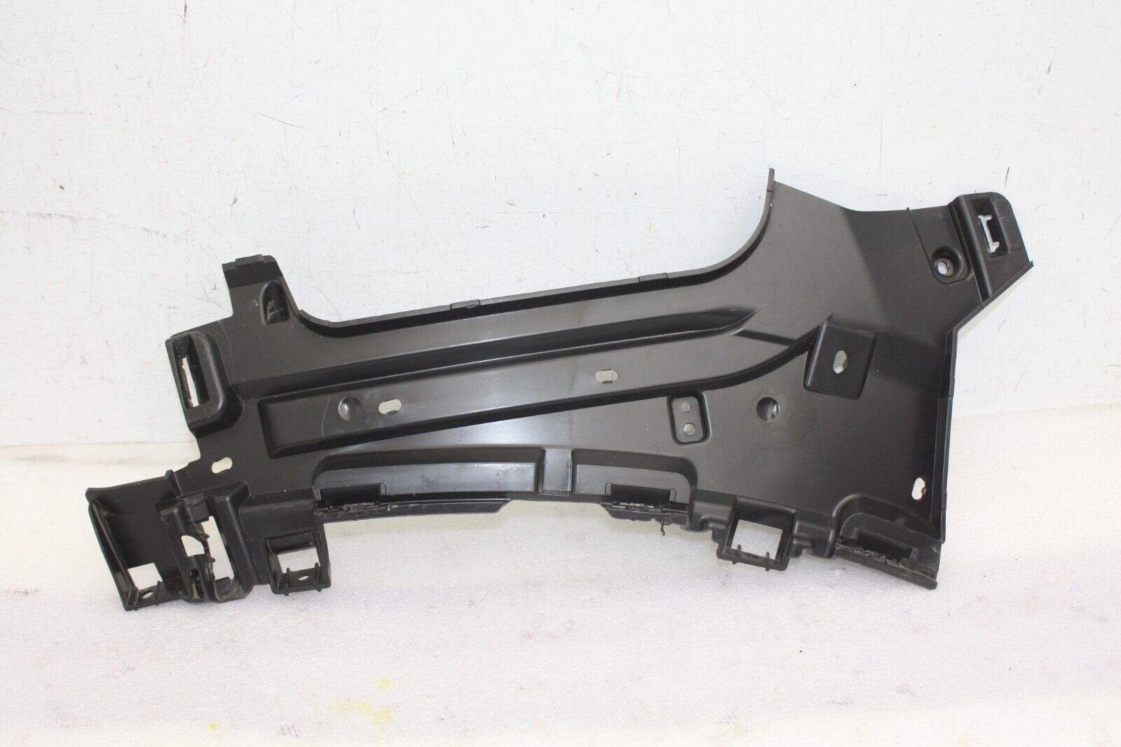 Range Rover Sport Front Bumper Left Bracket 2018 TO 2022 N9X2-16A281-A Genuine