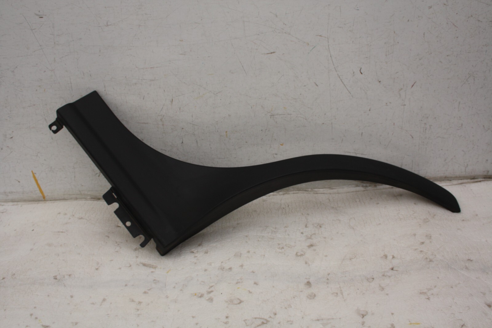 Range Rover Sport L461 Rear Left Wheel Arch 2022 ON N9X2-28371-AD Genuine