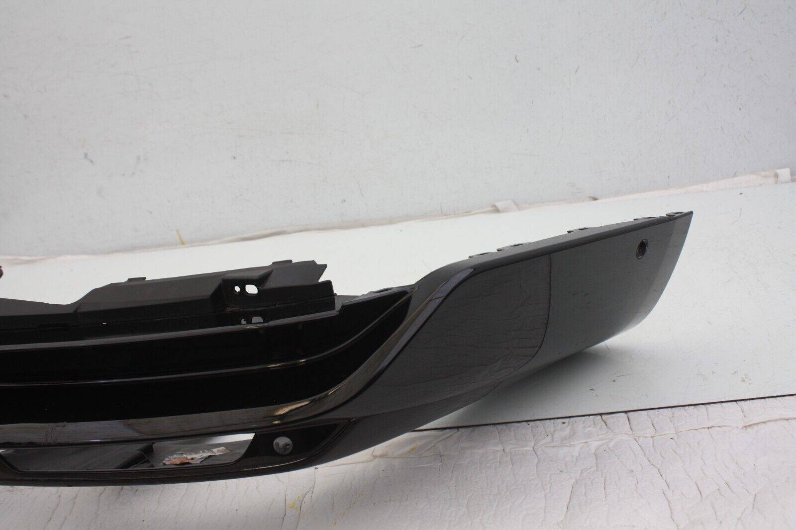 Range-Rover-Vogue-L460-Rear-Bumper-Genuine-DAMAGED-176609611886-9