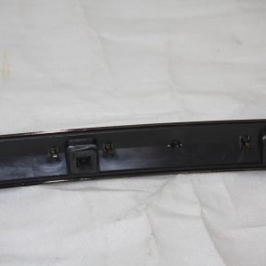 Range Rover Vogue L460 Rear Tailgate Moulding 2022 ON M8E2-404C42 Genuine - Image 10