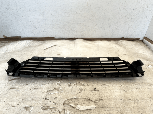 Renault Trafic Nissan Primastar NV300 Front Bumper Grille 622542075R Genuine 5 Renault Trafic Nissan Primastar NV300 Front Bumper Grille 622542075R Genuine 178510386956 6