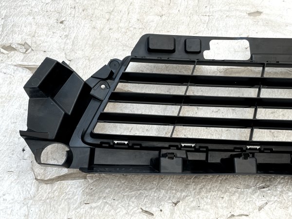 Renault Trafic Nissan Primastar NV300 Front Bumper Grille 622542075R Genuine 6 Renault Trafic Nissan Primastar NV300 Front Bumper Grille 622542075R Genuine 178510386956 7