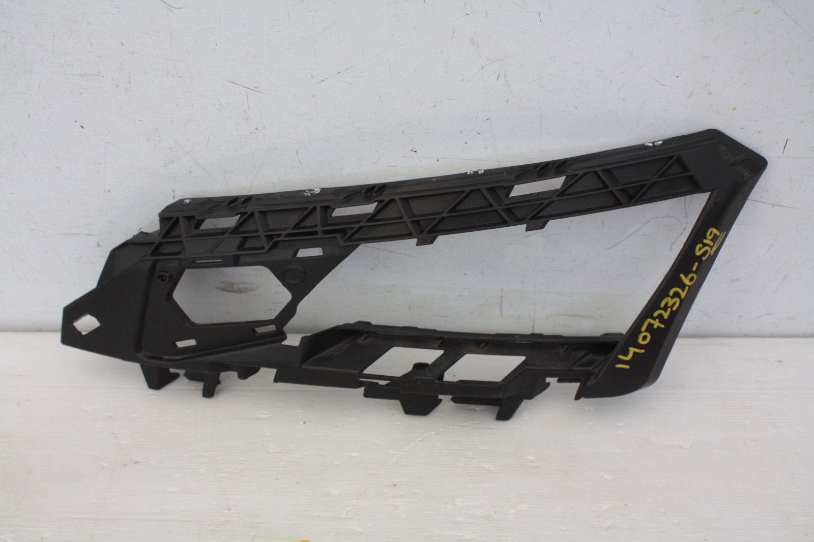 Skoda Kodiaq Front Bumper Left Bracket 2017 TO 2021 565807055 Genuine