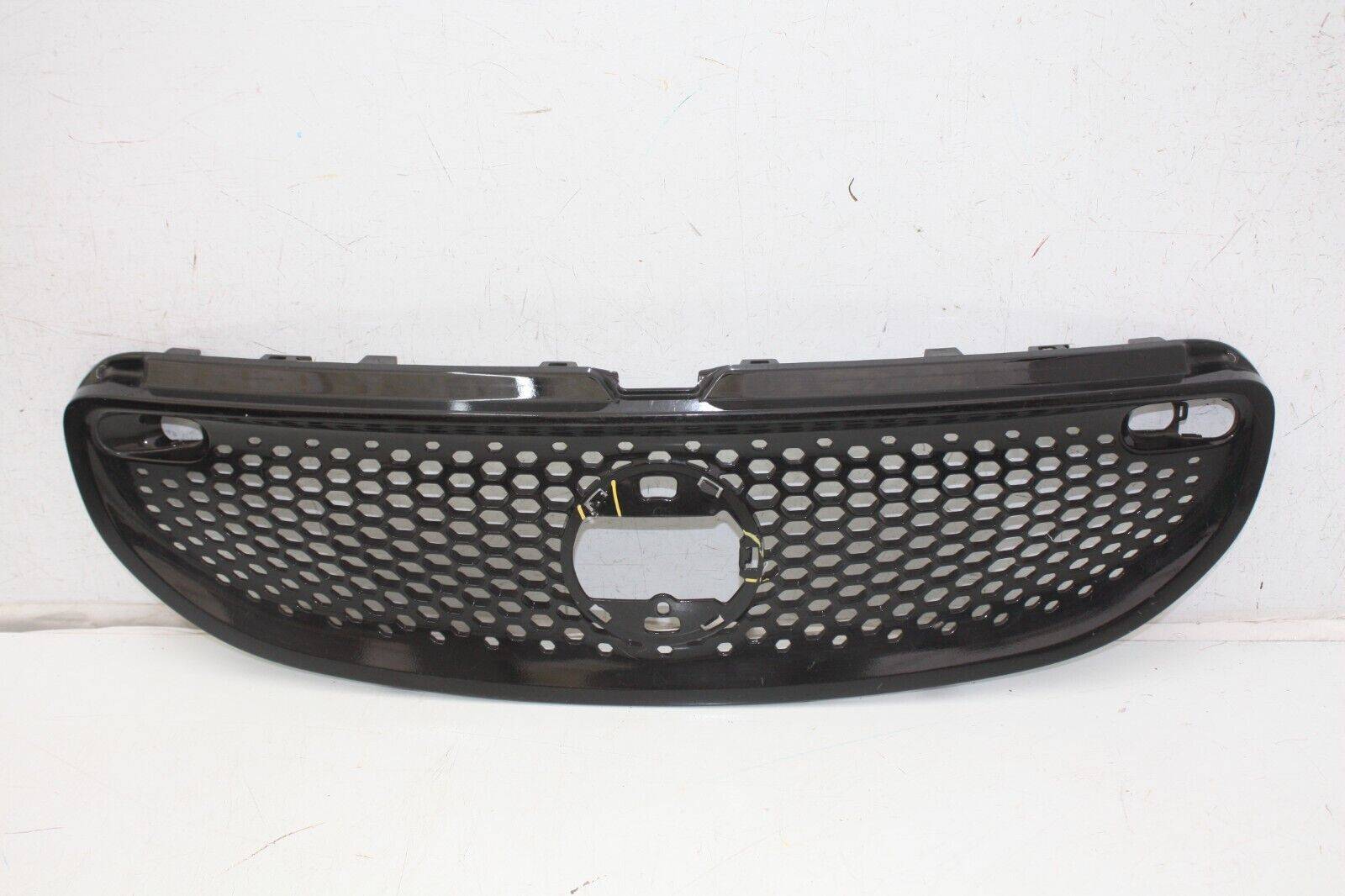 Smart Fortwo W453 Front Grill 2015 TO 2019 A4538881223 Genuine DAMAGED 176626436686