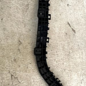 Suzuki Vitara Rear Right Side Bumper Mount Bracket 2015-2024 7183154P0 Genuine - Image 5
