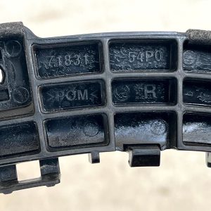 Suzuki Vitara Rear Right Side Bumper Mount Bracket 2015-2024 7183154P0 Genuine - Image 9
