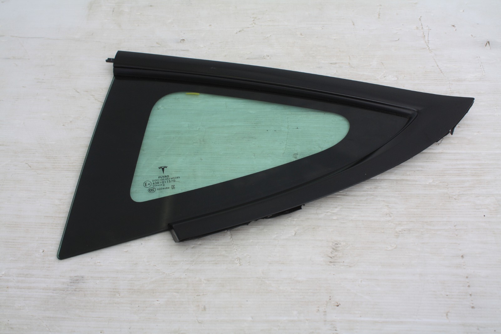 Tesla Model 3 Rear Left Door Quarter Window Glass 2019-2024 1514978-00