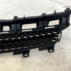 Toyota Corolla Verso Front Bumper Grill 2007 TO 2009 53111-0F030 Genuine - Image 14
