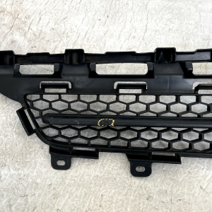 Toyota Corolla Verso Front Bumper Grill 2007 TO 2009 53111-0F030 Genuine - Image 3
