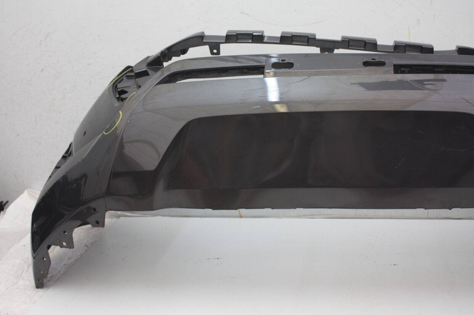 Toyota-Hilux-Front-Bumper-52119-0KK50-Genuine-DAMAGED-176636412866-10