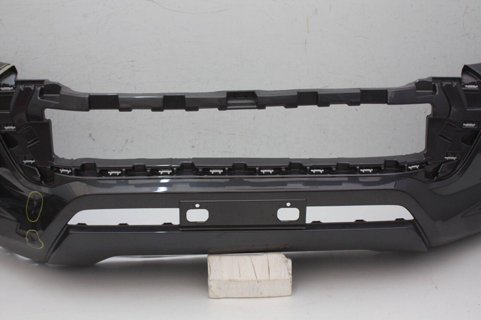 Toyota-Hilux-Front-Bumper-52119-0KK50-Genuine-DAMAGED-176636412866-2