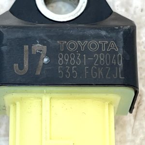 Toyota Prius RAV4 Mk5 Right Side SRS Crash Impact Sensor 89831-28040 Genuine - Image 9