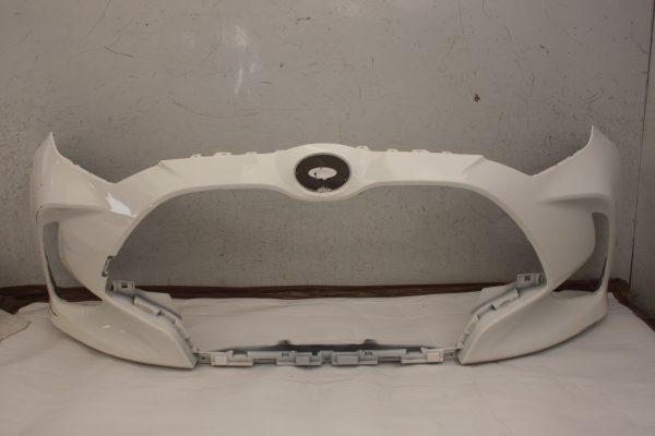 Toyota-Yaris-Front-Bumper-2020-ON-Genuine-DAMAGED-177466462556
