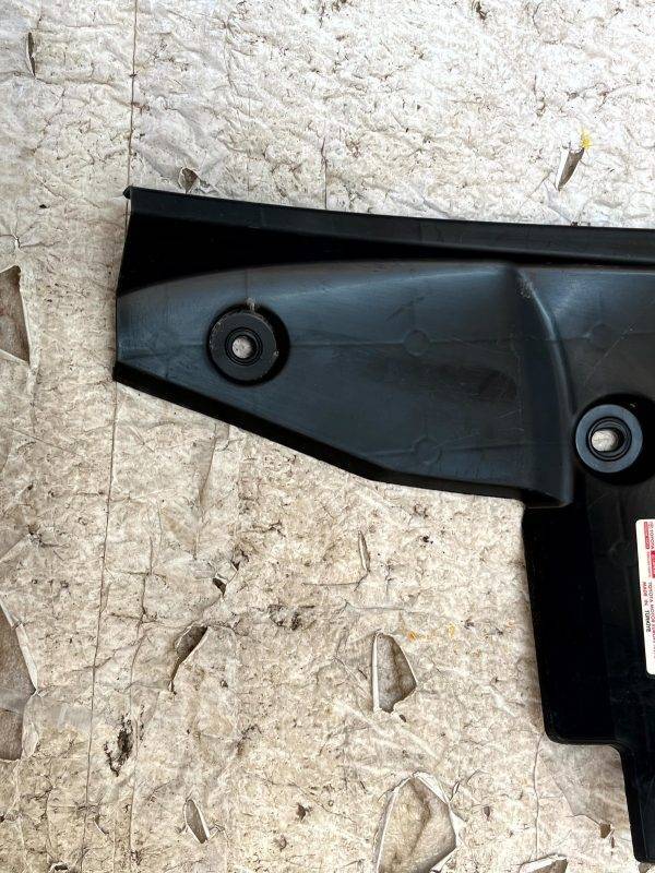 Toyota Yaris Rear Left Side Bumper Mud Guard Seal 2017 2020 52592 0D280 Genuine 178236674266 5