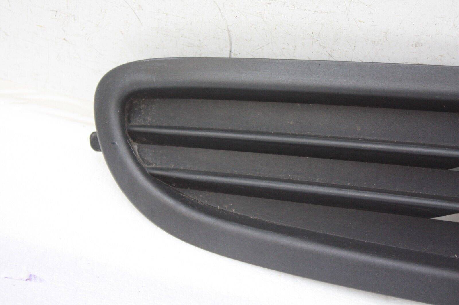 VW-Golf-Front-Bumper-Right-Grill-5K0853666A-Genuine-176649797956-4