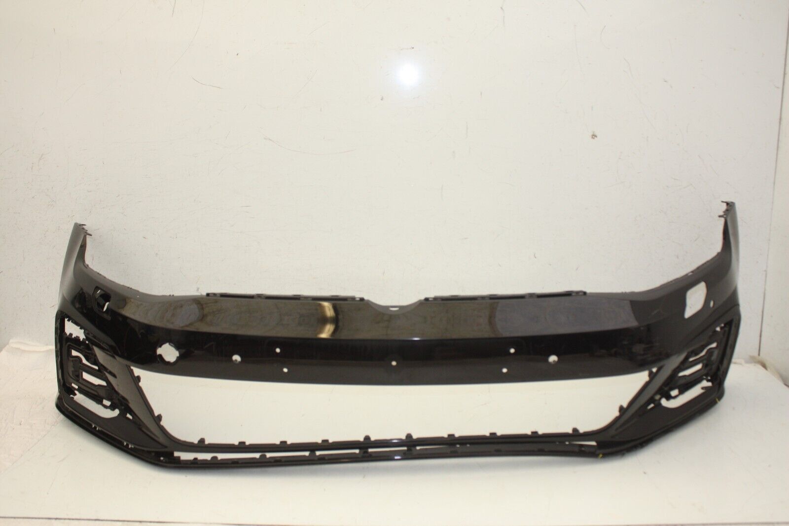 VW Golf GTE Front Bumper 2017 TO 2020 5GE807221D Genuine *DAMAGED*