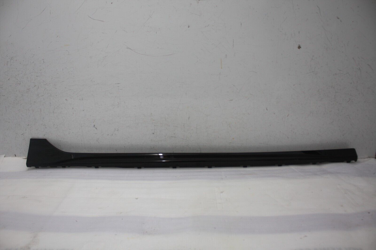 VW Golf Right Side Skirt 2020 TO 2024 5H0853856A Genuine