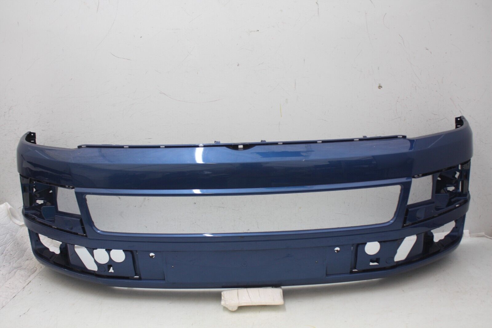 VW Transporter Front Bumper 2010 TO 2015 7E5807221 Genuine *DAMAGED*