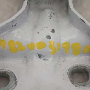 Vauxhall Vivaro Rear Right Side Door Hinge 9820031980 Genuine - Image 8