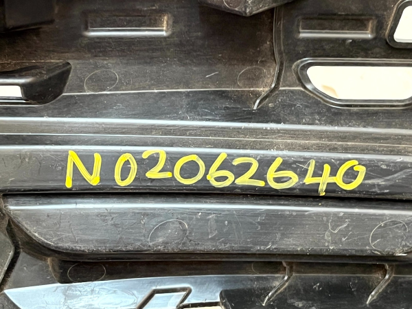 Volvo XC60 Mk2 Front Left Side Fog Light Grille Cover 2022 ON 32234956 Genuine 178316545936 13