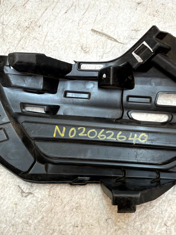 Volvo XC60 Mk2 Front Left Side Fog Light Grille Cover 2022 ON 32234956 Genuine 178316545936 9