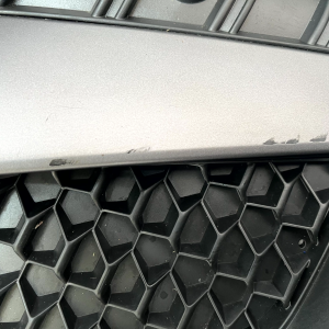 Audi A1 S-Line Front Right Bumper Grille 2018 ON 82A807682D *DAMAGED* - Image 4