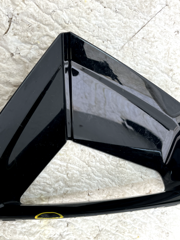 Audi E Tron Front Bumper Left Air Duct Grille Trim Cover 19-22 4KE121735 Genuine 2 Audi E Tron Front Bumper Left Air Duct Grille Trim Cover 19 22 4KE121735 Genuine 178560614227 3