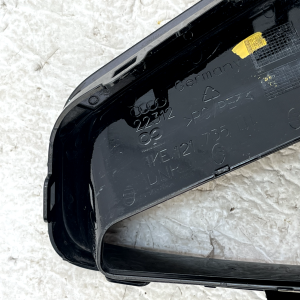Audi E Tron Front Bumper Left Air Duct Grille Trim Cover 19-22 4KE121735 Genuine 21 Audi E Tron Front Bumper Left Air Duct Grille Trim Cover 19-22 4KE121735 Genuine - Image 7