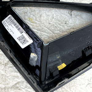 Audi E Tron Front Bumper Left Air Duct Grille Trim Cover 19-22 4KE121735 Genuine 22 Audi E Tron Front Bumper Left Air Duct Grille Trim Cover 19-22 4KE121735 Genuine - Image 8