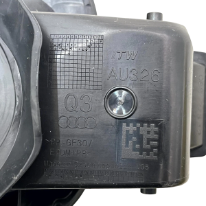 Audi Q3 Fuel Tank Filler Flap Cover 83A809906 Genuine - Image 7