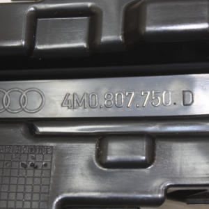 Audi Q7 4M Front Bumper Right Side Mounting Bracket 2019 ON 4M0807750D Genuine - Image 12