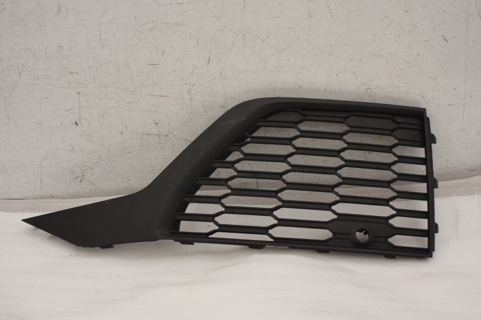 Audi Q7 S-Line Front Bumper Lower Left Grill 19-24 4M0807681AM Genuine *DAMAGED*