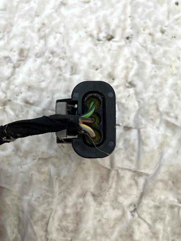 Audi VW Mercedes 3 Pin PDC Sensor Wiring Loom Plug Connector 1-1718644-1 Genuine 5 Audi VW Mercedes 3 Pin PDC Sensor Wiring Loom Plug Connector 1 1718644 1 Genuine 178456627137 6