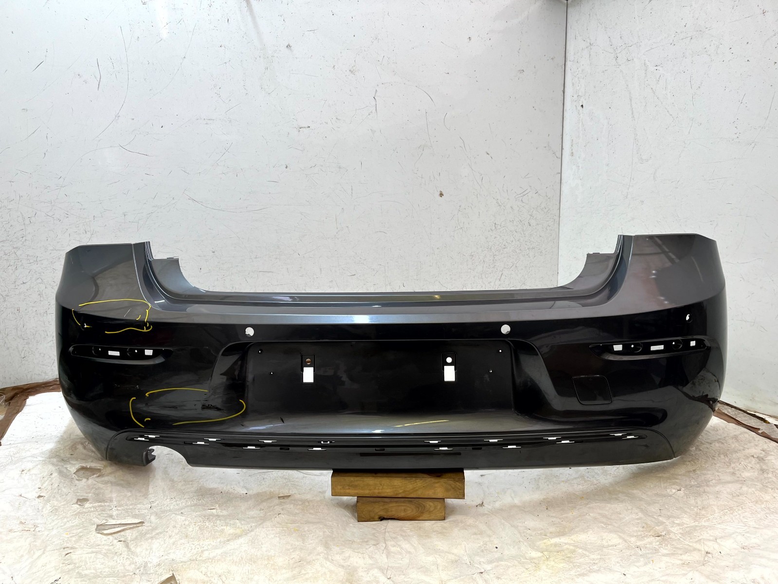 BMW 1 Series F20 LCI Rear Bumper 2015 TO 2019 51127371756 Genuine *DAMAGED*