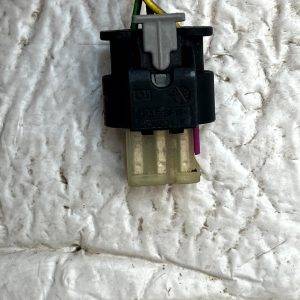 BMW 5 Series G30 G31 PDC Sensor Wiring Loom Plug Connector 2-1718644-1 Genuine - Image 4