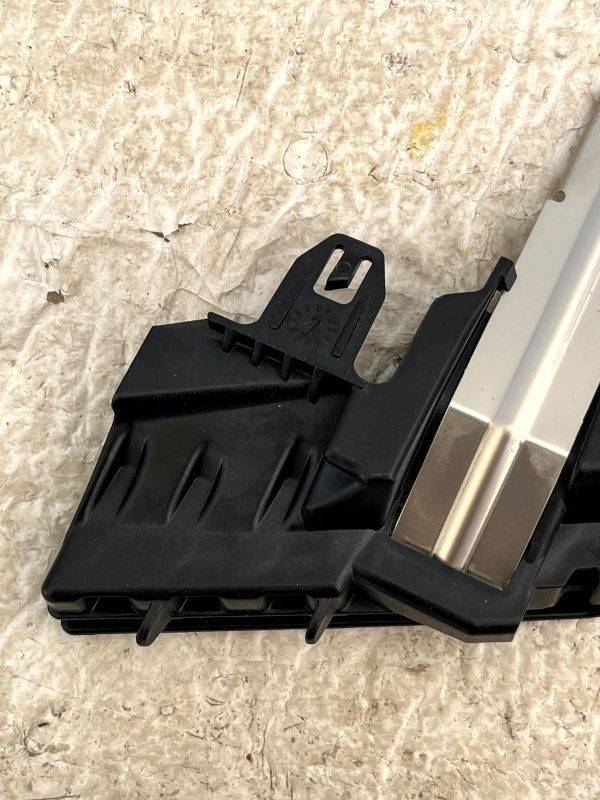 BMW X1 F48 Front Right Headlight Mount Bracket 2015 TO 2019 63117428742 Genuine 1 BMW X1 F48 Front Right Headlight Mount Bracket 2015 TO 2019 63117428742 Genuine 178558530917 2