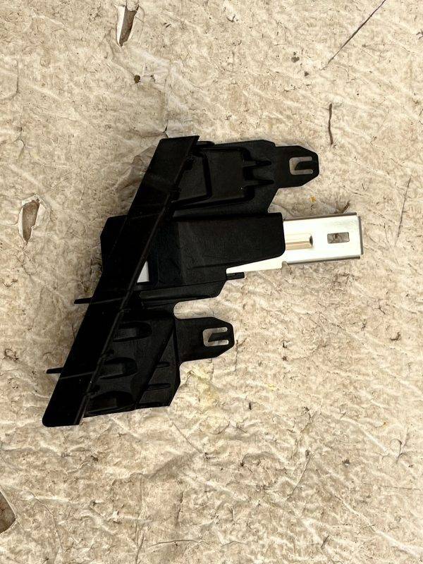 BMW X1 F48 Front Right Headlight Mount Bracket 2015 TO 2019 63117428742 Genuine 3 BMW X1 F48 Front Right Headlight Mount Bracket 2015 TO 2019 63117428742 Genuine 178558530917 4