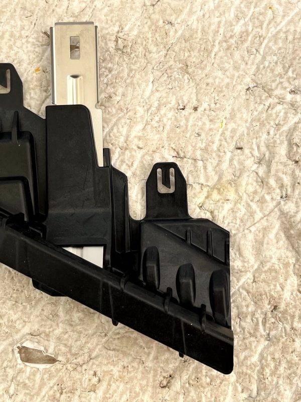 BMW X1 F48 Front Right Headlight Mount Bracket 2015 TO 2019 63117428742 Genuine 5 BMW X1 F48 Front Right Headlight Mount Bracket 2015 TO 2019 63117428742 Genuine 178558530917 6